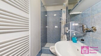 Prodej chalupy s bytem 3+kk, dvougaráž, bazén, zahrada. Star - 10