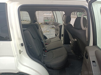 Nissan Pathfinder, 140kw,4x4,s.kniha,7míst.manuál - 10