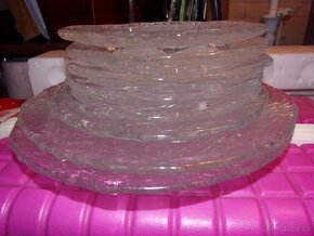 Prodám porcel. talíře,hrnky,skleničky - 10