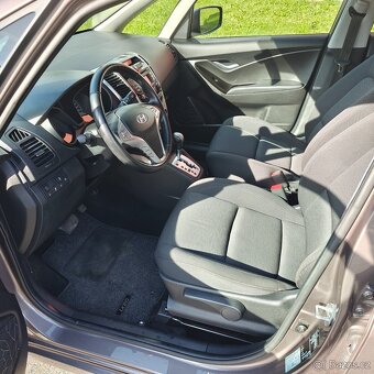 Hyundai ix20 1.6i automat 62.tis.km Švýcarsko ročník 1942 - 10