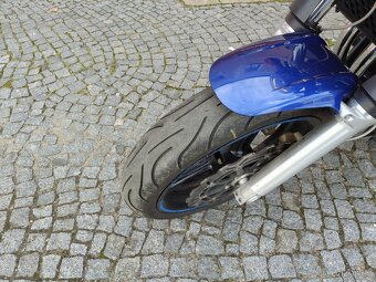 Suzuki GSX 1400i - 10