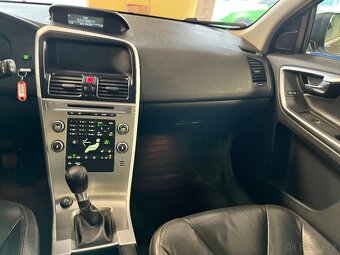 VOLVO XC 60 2.4 D 120 kW 6 RYCHLOSTÍ 4x4 PUVOD ČR - 10