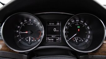 Škoda Superb Combi 2.0 TDI DSG Laurin&Klement - 10