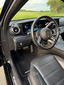 Mercedes-Benz E53 AMG r. 2022 - 10