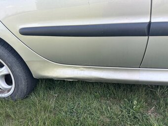 Peugeot 206 - 10