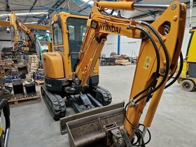 Minibager 2,5 tony Hyundai R25Z-9AK s powertiltom - 10