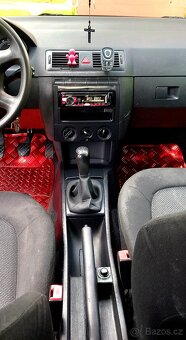 Prodam Škoda Fabia 1,2 htp 47kw po generálce motoru. - 10