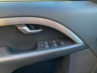 Volvo xc70 2010 - 10