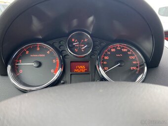 PEUGEOT 207 1.4 HDI 50kW ROK 2007 ČERNÁ - 10