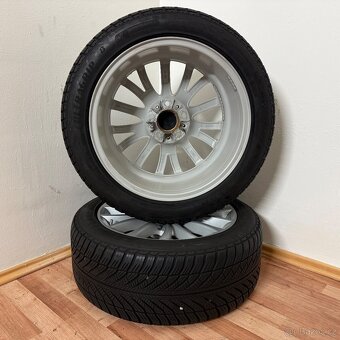 BMW 5 F10/F11 5x120 R18 ET30+ZIMNÍ 245/45R18 7mm - 10