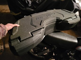 Can Am Outlander-Přední/zadní plastový box LinQ 45 L - 10