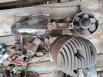 Jawa díly,prase, - 10