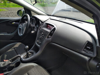 Opel Astra Notchback 1.6 (2017) - 10