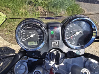 Honda CB 900 F Hornet - 10