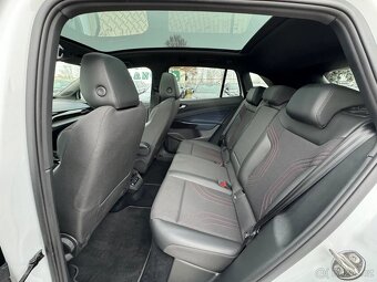 VW ID.4 GTX 220kw 4motion/matrix/panorama/360°kam/tažné - 10