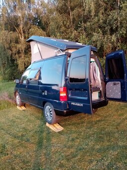 Peugeot Expert obytný - 10