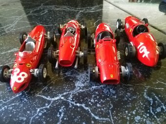 Modely autíček Ferrari Shell. - 10
