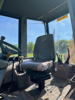 Kolový Bagr JCB 2CX - 10