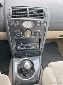 Ford Mondeo 2.0i 107kw GHIA - 10