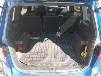 Prodám VW Touran 2.0 TDi, R-line, 110 kw, r.v. 2016 - 10