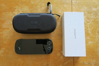 Herní konzole Retroid Pocket 5 + pouzdro - 10