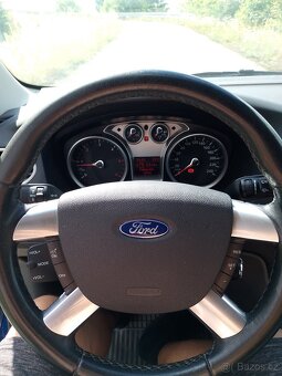 Ford Focus combi 1,6 TDCi 80kw rv 2010 druhy maj. serviska - 10