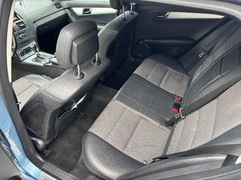 Mercedes-Benz W204 220 CDI AVANTGARDE | 125 kW | Automat - 10