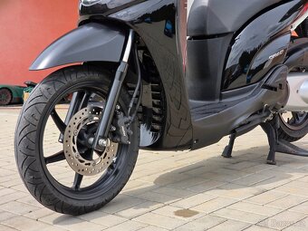 Honda SH 300i, kufr, původ ČR, LeoVince laděný výfuk, DPH - 10