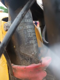 ČZ 175/477  r.v. 1971 funkční, po laku, bez TP - 10