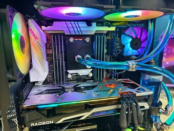 32 jader AMD 3970X, 128GB DDR4, RX6900 XT 16GB, 2TB SSD - 10