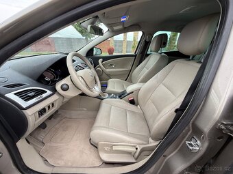 Renault Megane - 2011 - 1.4i 96kW benzin - pouze 91.054Km - 10