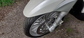 Piaggio Beverly 300 - 10