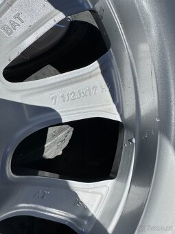 Letní sada alu kol na BMW 3 G20 G21 17" s pneu a krytkami - 10