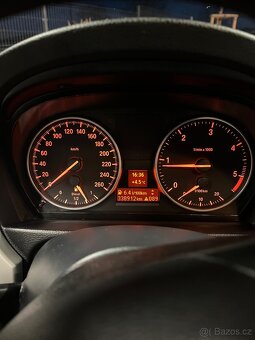 BMW e90 320d facelift - 10