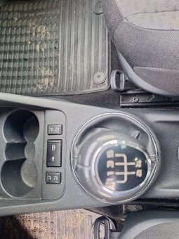 Škoda Roomster 1.2TSi/63kW,R. 2011, Plná servis.historie - 10