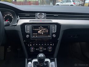 Volkswagen Passat Variant 1.4TSi 110kw HIGHLINE - 10