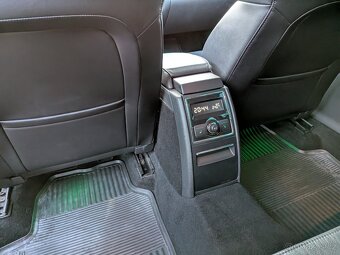Škoda Superb combi 2.0 TDI 103 kW - 10