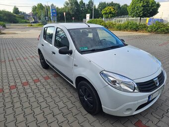 Dacia Sandero - 10