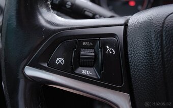 Opel Insignia 2.0 CDTI - 10