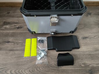 Zadní motokufr TopCase 45L hliníkový - 10
