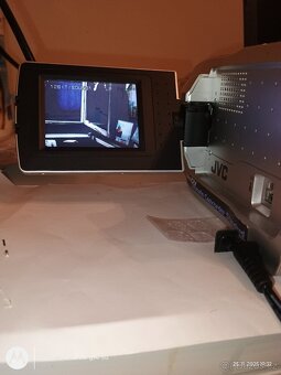 Videokamera JVC mini DV - 10