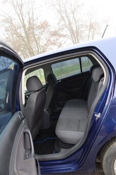 Volkswagen Golf V 1.4 - 10