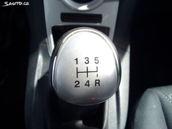Ford Fiesta 1,25 BA, 73 000 km, 2012, po STK, dovoz Německo - 10