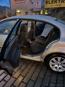 Škoda superb 1. 2.0i 85kW. 2002 rok výrobu. STK do 9/26. - 10