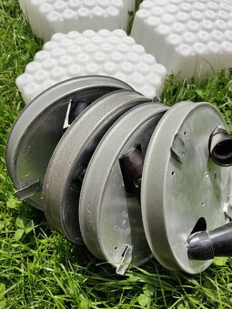 Ivan Jakeš 70 léta stropnice, světlo "včelí plástev" - 10