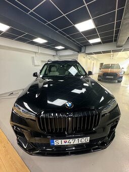 BMW X7 M50i TOP - 10