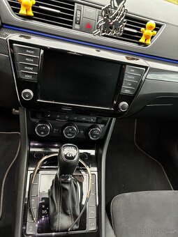 Škoda Superb 3 Sportline DSG 4x4 - 10