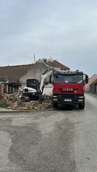 Pomocnik na stavbach - 10