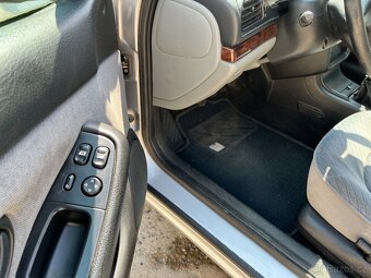 Peugeot 406, 81 kW, 1.8 l benzín, r.v. 1999, STK do 05/2027 - 10