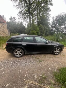 Alfa Romeo 159 1.9jtd - 10